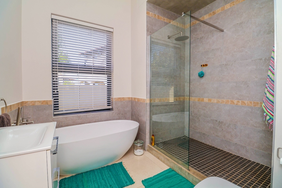 3 Bedroom Property for Sale in The Hill Western Cape